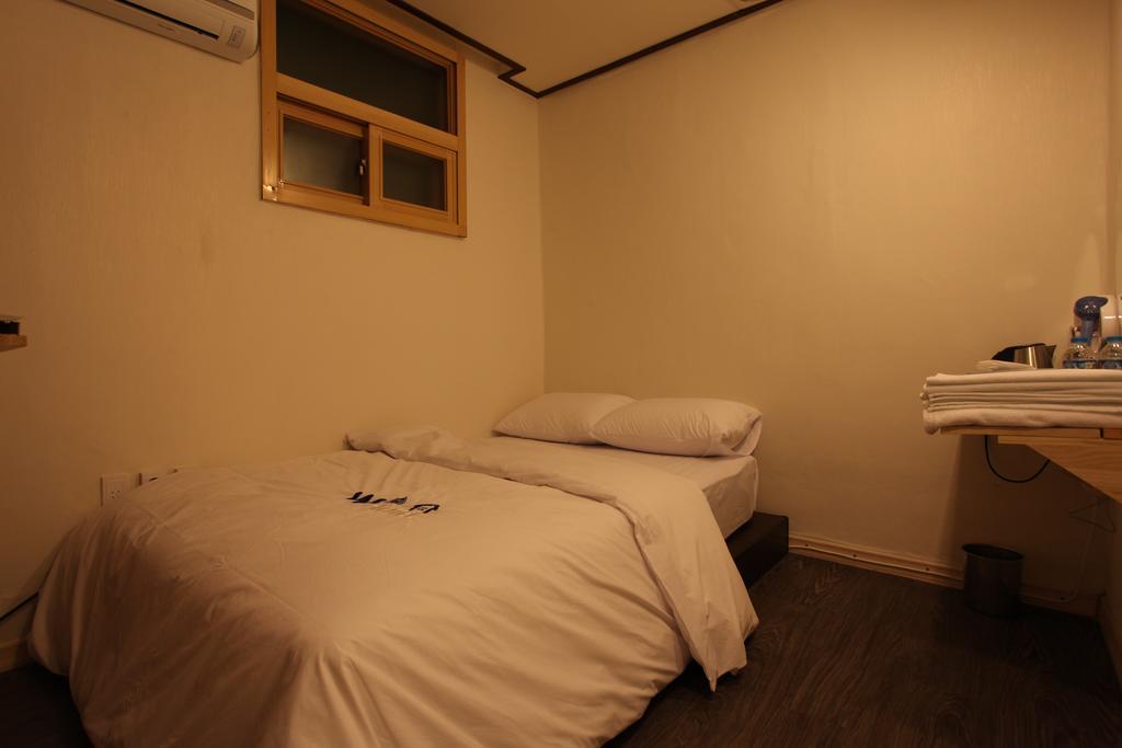W Mini Hotel Dongdaemoon Seúl Exterior foto